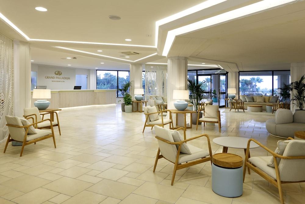 The Signature Level At Grand Palladium Sicilia &