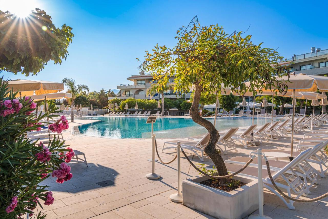 The Signature Level At Grand Palladium Sicilia & 5* Campofelice Di Roccella