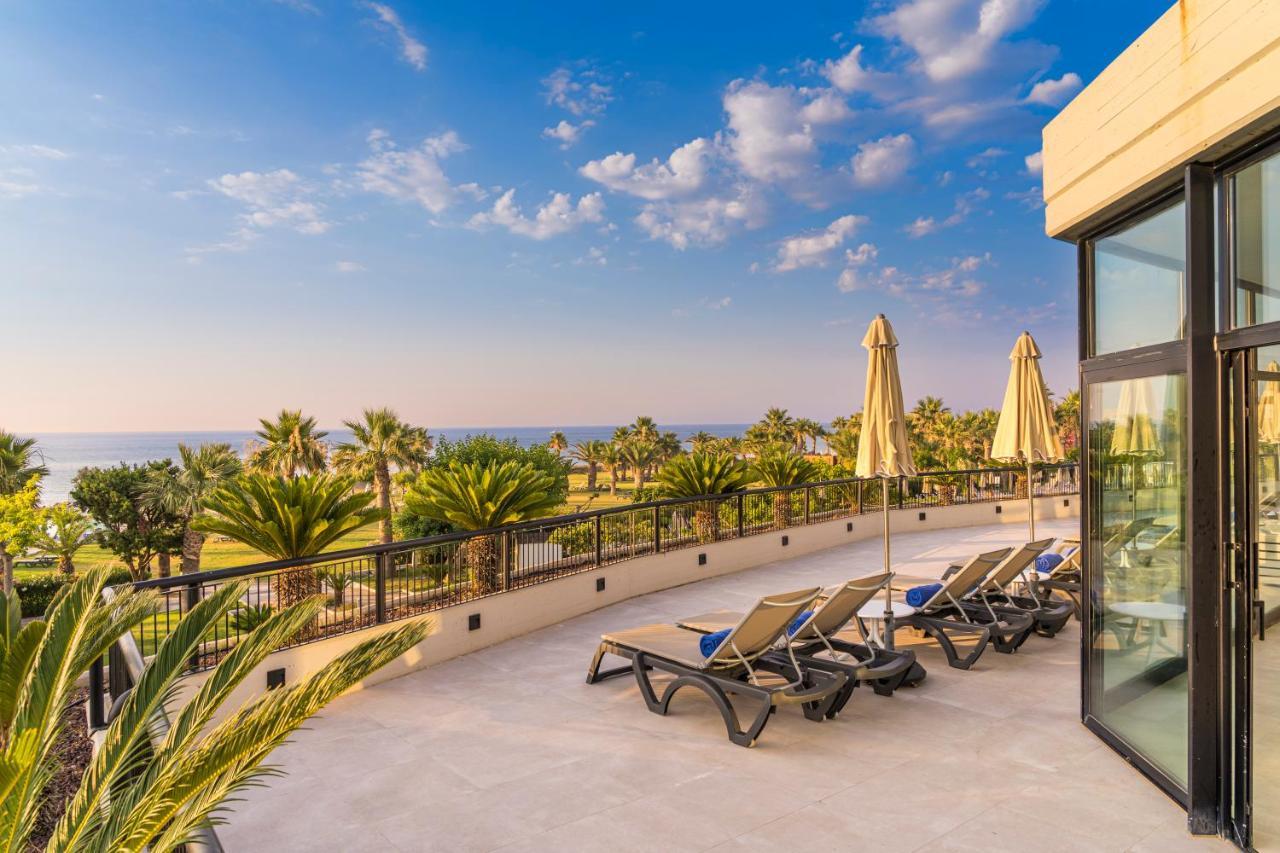 The Signature Level At Grand Palladium Sicilia & Campofelice Di Roccella