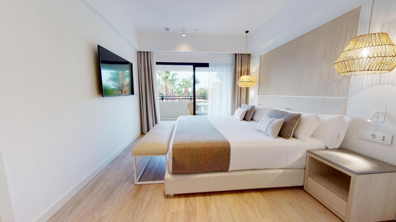The Signature Level At Grand Palladium Sicilia & Hotel
